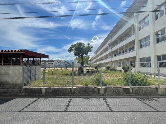 物件内観写真18　(室内からの展望)