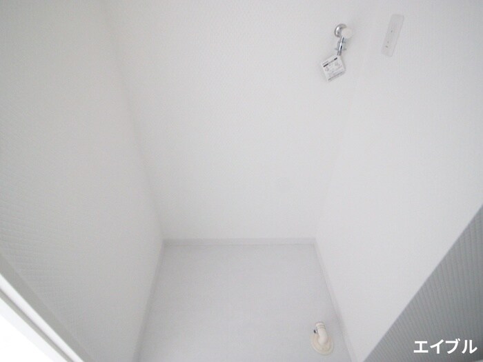 物件内観写真13　(洗濯機置場)