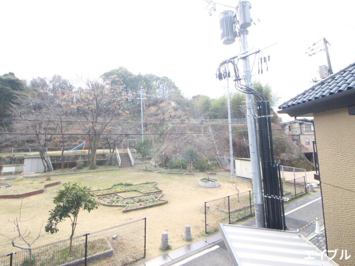 物件内観写真22　(室内からの展望)