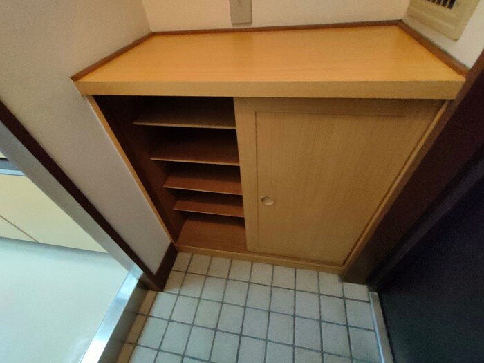物件内観写真12　(靴箱)