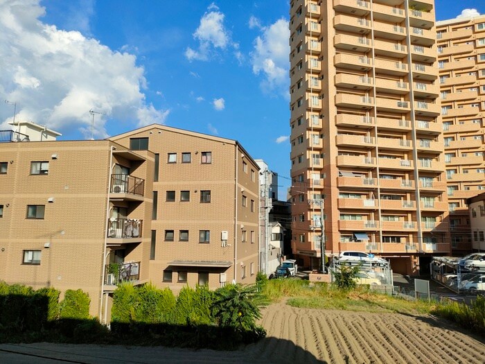 物件内観写真15　(室内からの展望)