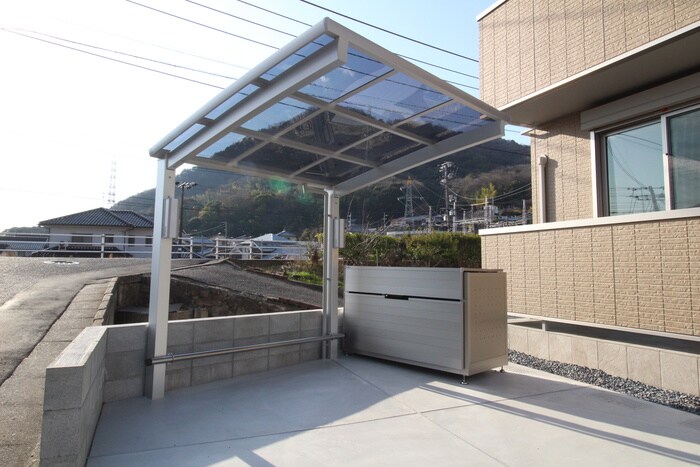 物件外観写真3　(駐輪場)