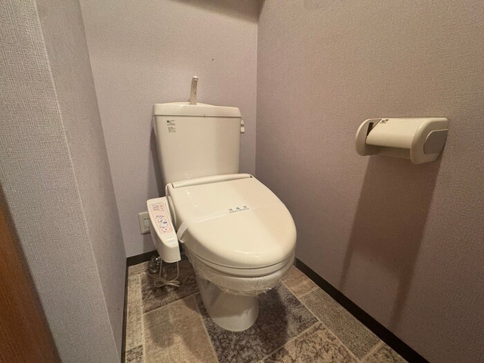 物件内観写真10　(トイレ)