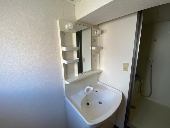 物件内観写真7　(洗面)