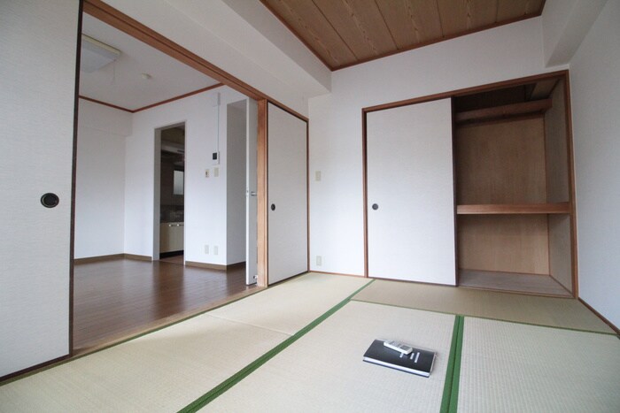 物件内観写真8　(内観写真)