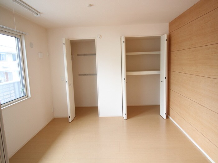 物件内観写真14　(収納)