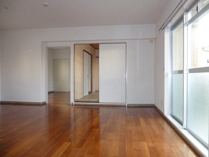 物件内観写真5　(居室)