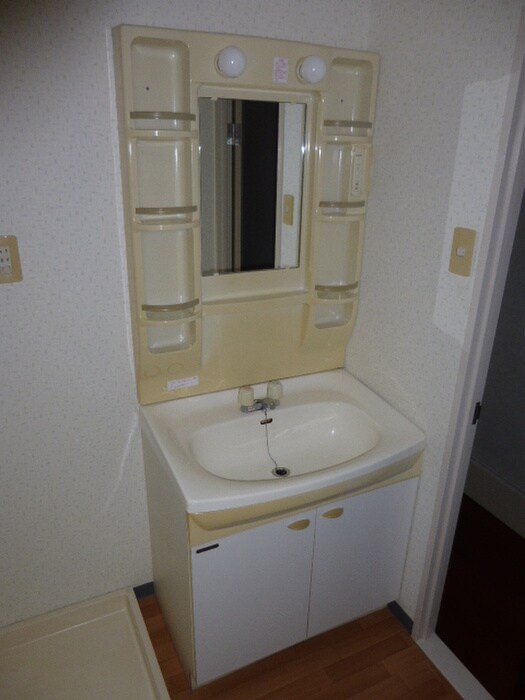 物件内観写真12　(洗面)