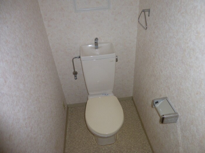 物件内観写真13　(トイレ)