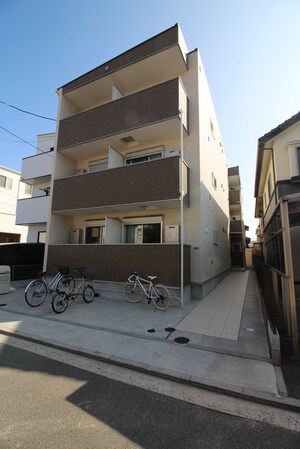 セブンプロート江波本町外観写真