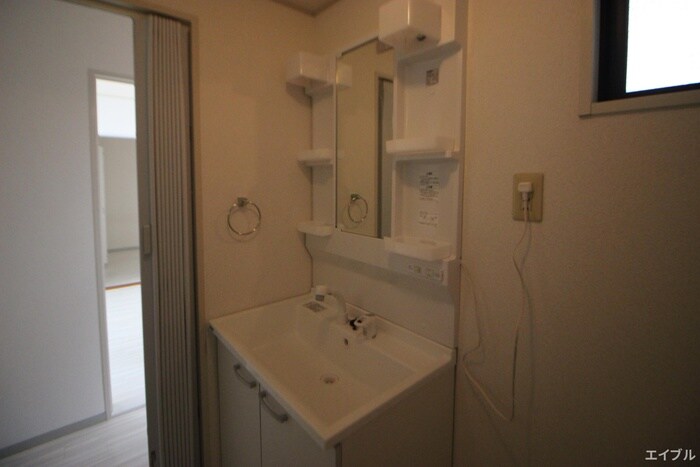 物件内観写真8　(洗面)