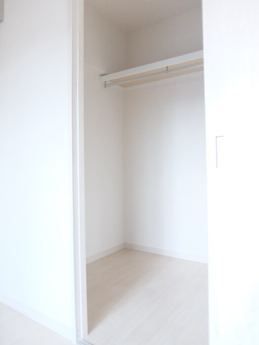 物件内観写真16　(収納)
