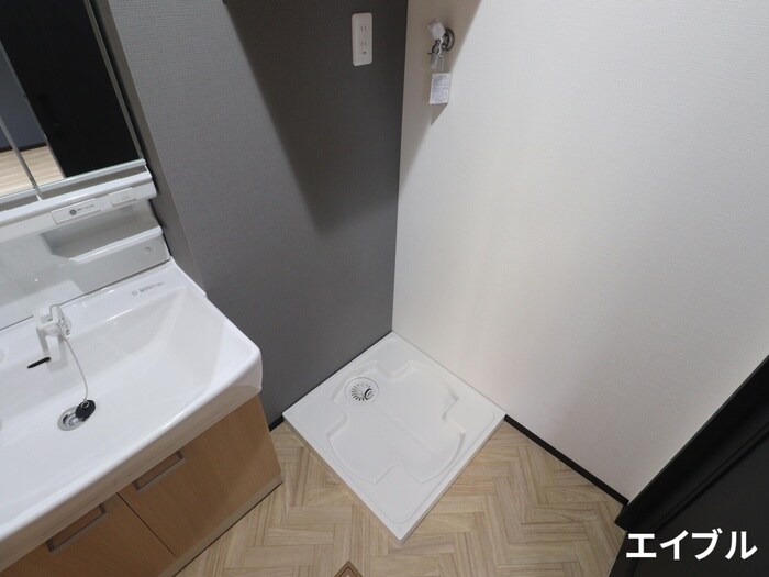 物件内観写真12　(洗濯機置場)