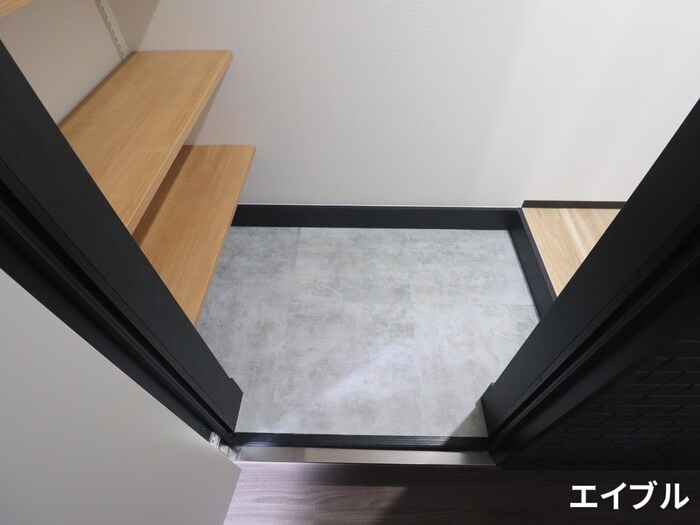 物件内観写真15　(玄関)