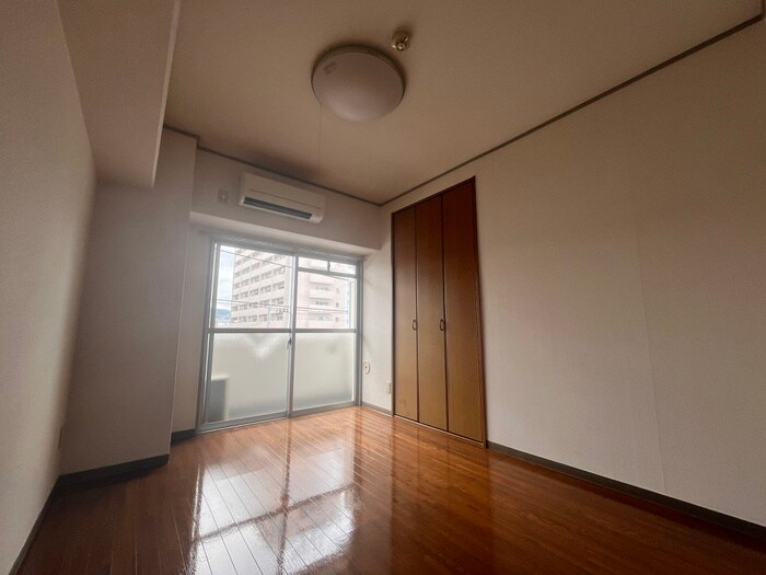 物件内観写真4　(居室)