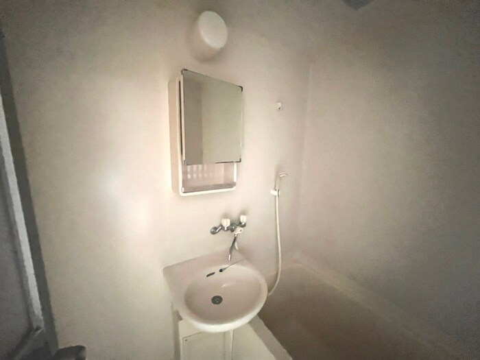 物件内観写真7　(洗面)