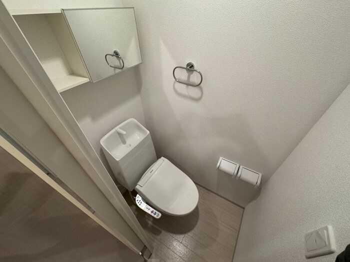 物件内観写真10　(トイレ)