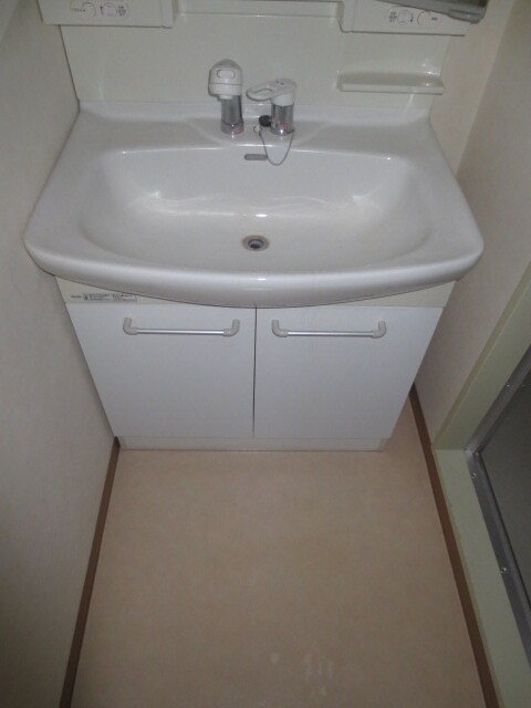 物件内観写真12　(洗面)