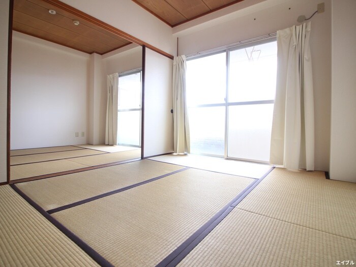 物件内観写真6　(居室)