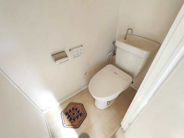 物件内観写真10　(トイレ)