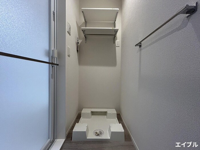 物件内観写真14　(洗濯機置場)