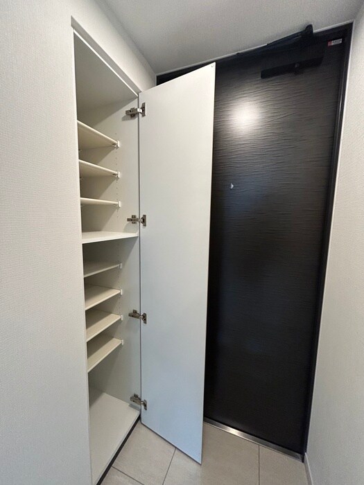 物件内観写真12　(靴箱)