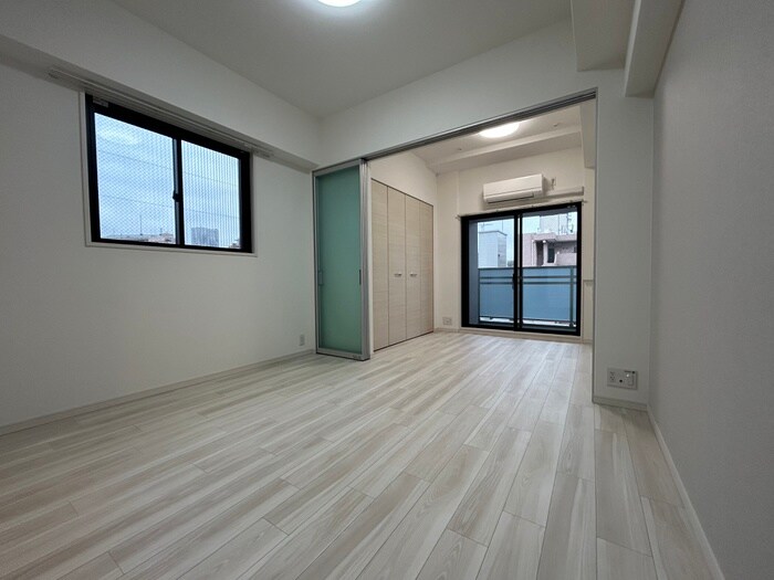 物件内観写真16　(室内からの展望)