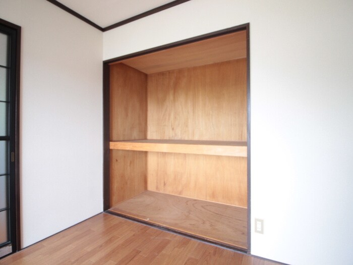 物件内観写真13　(収納)