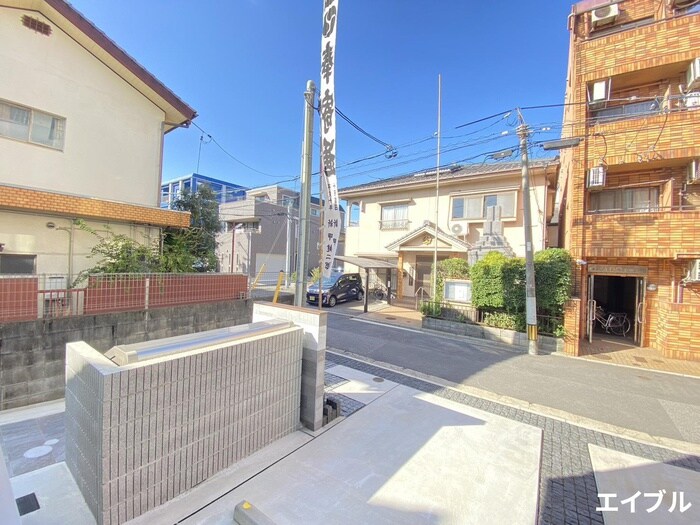 物件内観写真14　(室内からの展望)