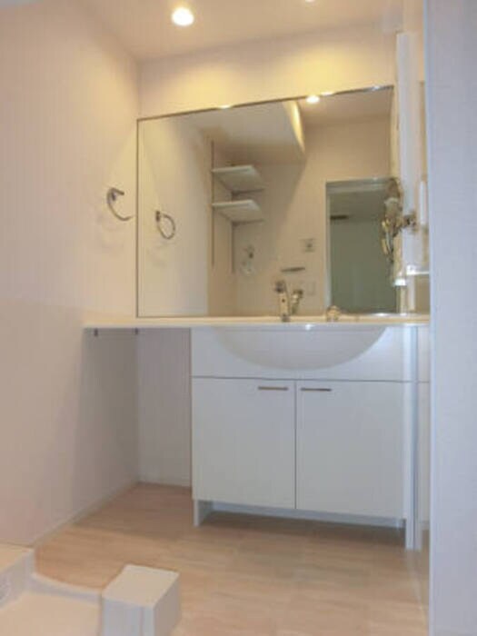 物件内観写真12　(洗面)