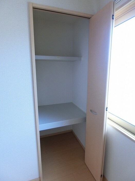 物件内観写真14　(収納)