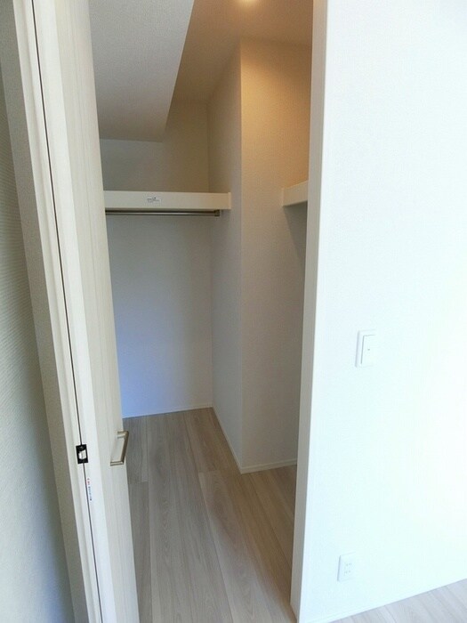 物件内観写真12　(収納)