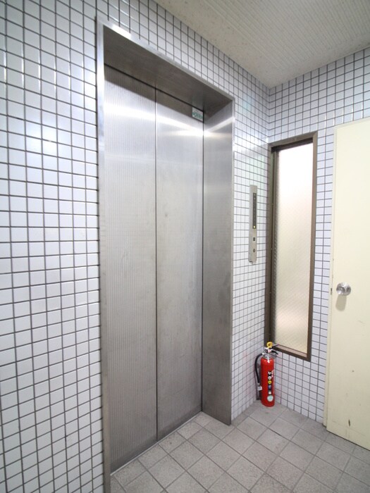 物件外観写真6　(建物設備)