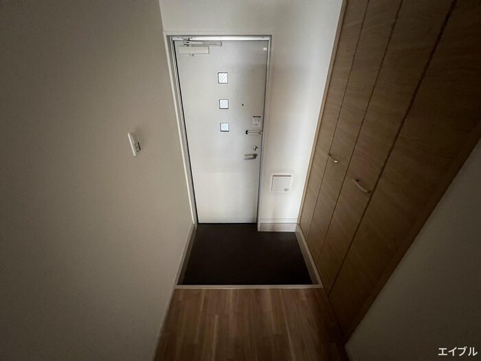 物件内観写真10　(玄関)