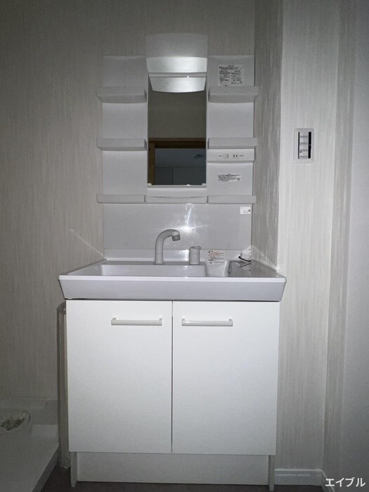 物件内観写真12　(洗面)