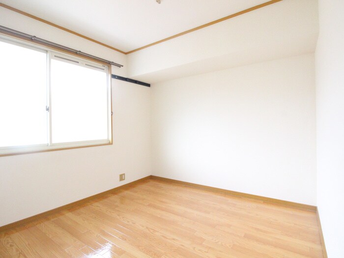 物件内観写真17　(居室)