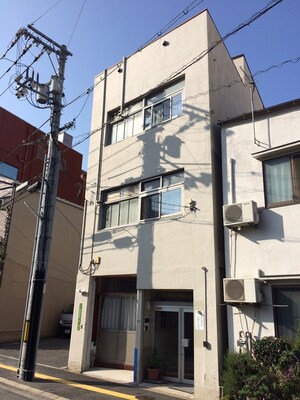 ツボイビル外観写真