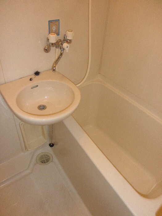 物件内観写真9　(バス／シャワールーム等)