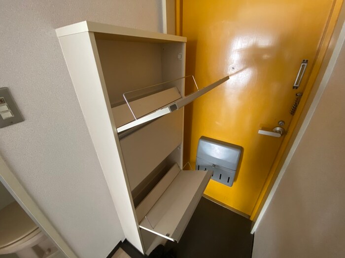 物件内観写真18　(靴箱)