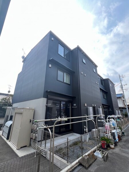 Prive広外観写真