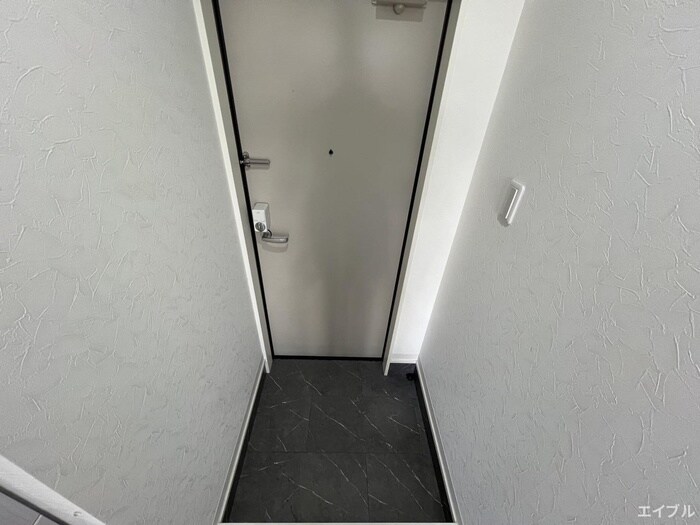 物件内観写真10　(玄関)