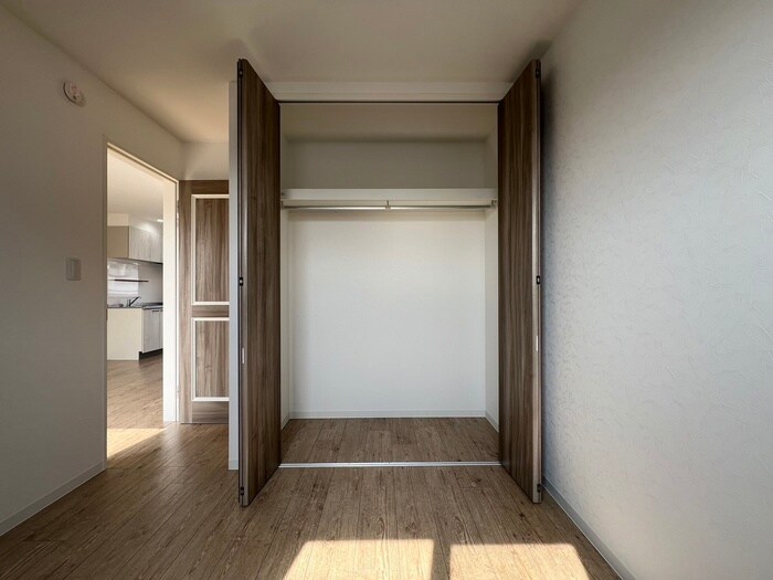 物件内観写真16　(収納)