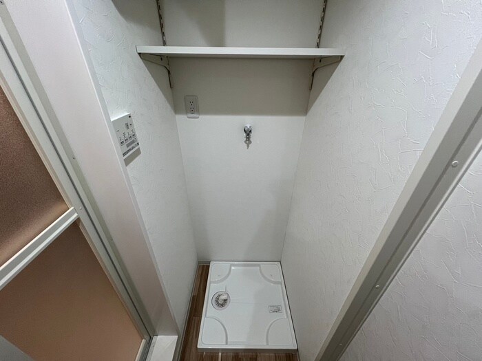 物件内観写真22　(洗濯機置場)