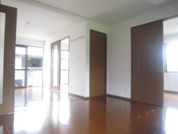 物件内観写真7　(居室)