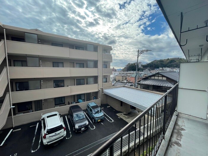 物件内観写真13　(室内からの展望)