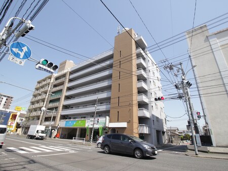 鈴峰ビル外観写真