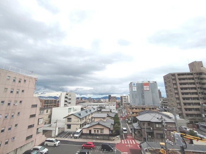 物件内観写真15　(室内からの展望)