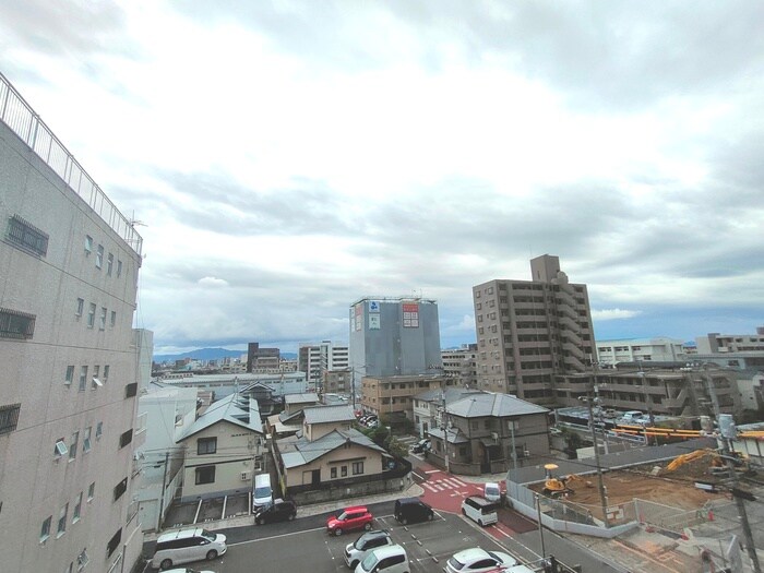 物件内観写真15　(室内からの展望)