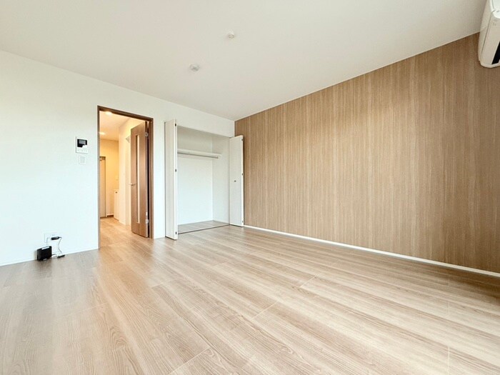 物件内観写真8　(居室)