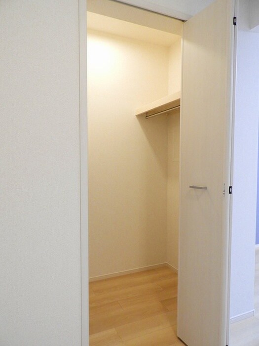 物件内観写真8　(収納)